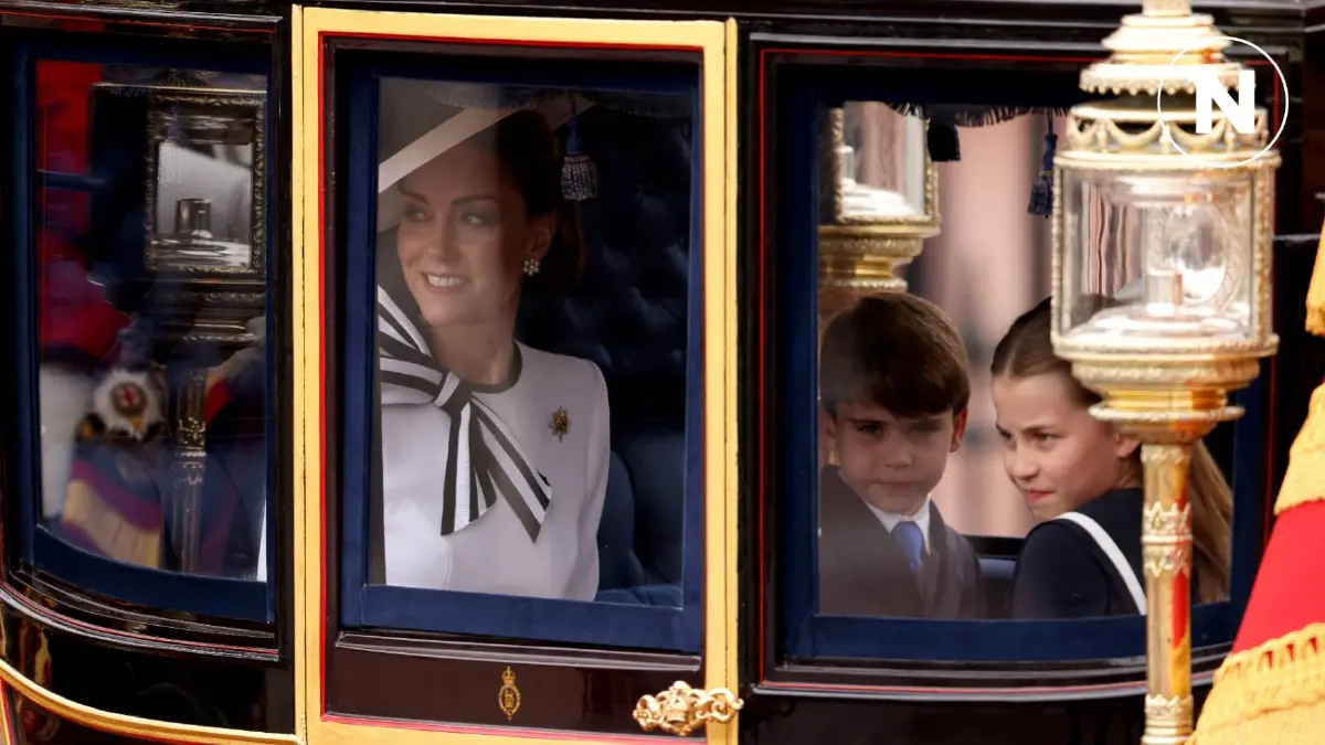 “เจ้าหญิงแห่งเวลส์” ทรงร่วมพิธีสวนสนาม ปรากฏพระองค์ต่อสาธารณชนครั้งแรก
