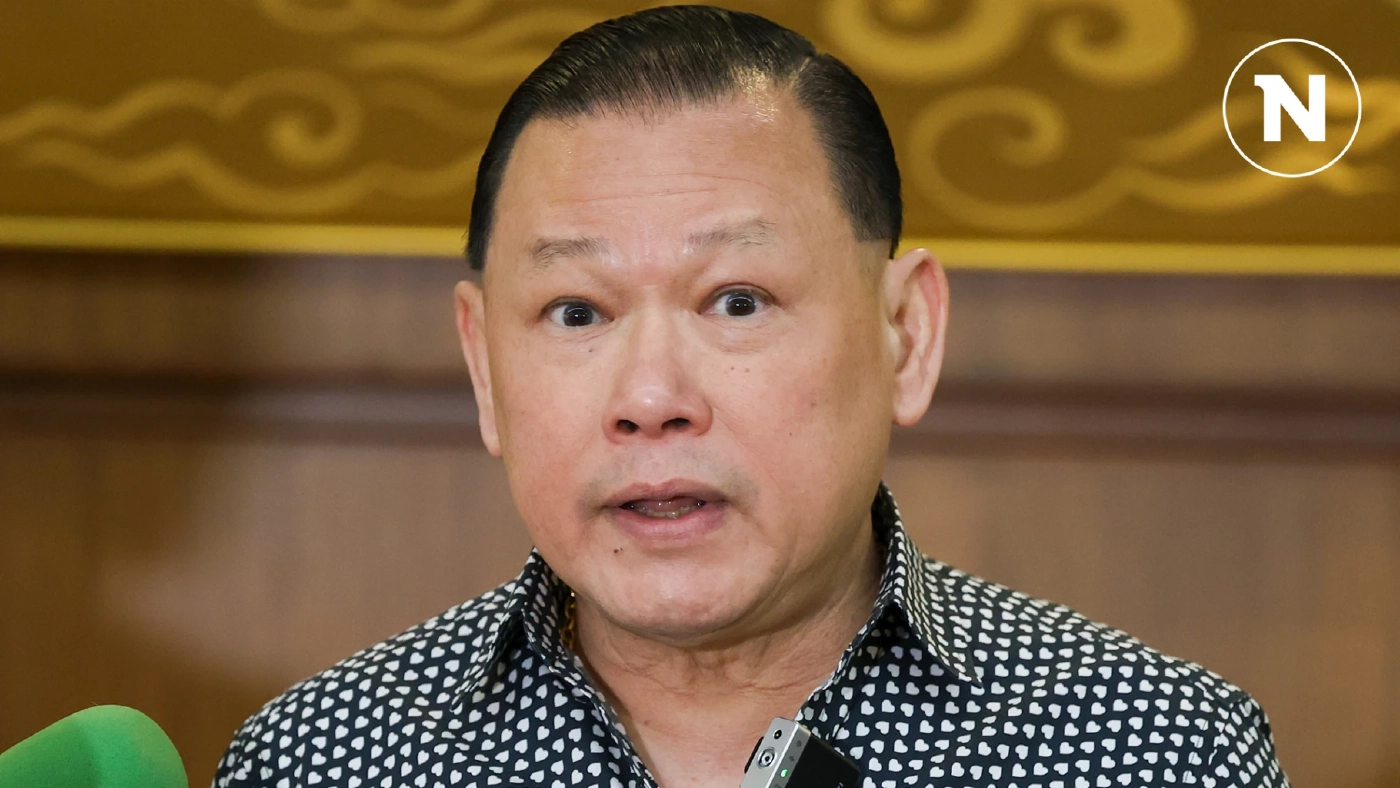 ศาลสั่งจำคุก "สันธนะ" 1 ปี ปมหมิ่นฯ รร. “ชูวิทย์” มีวัยรุ่นมั่วสุมเสพยา