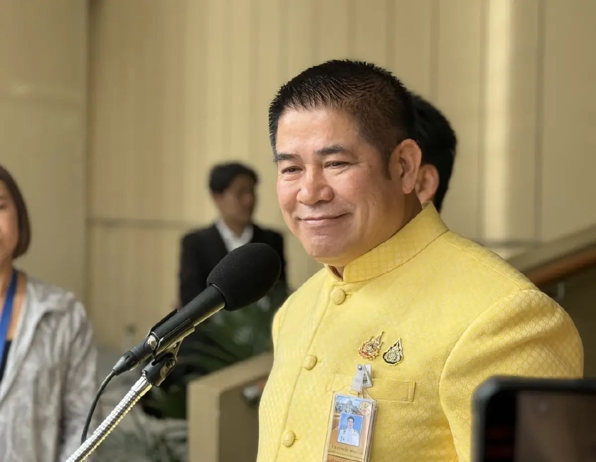 "ธรรมนัส" ขู่ "สามารถ" ถ้าไม่หยุดเจอไล่พ้นพรรครอบ 2 แน่ ยัน พปชร.ไร้ขัดแย้ง