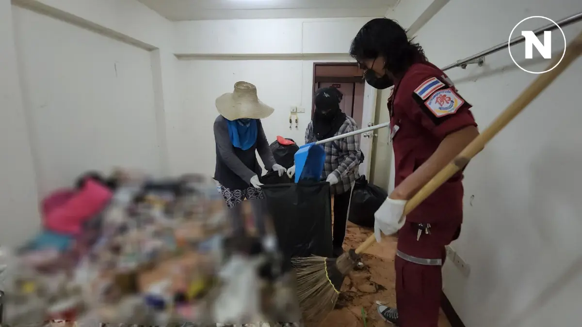 เจ้าของเป็นลม! "สาวทอมซกมก" ทิ้งกองขยะเต็มห้อง จนเหม็นเน่า ก่อนย้ายหนี