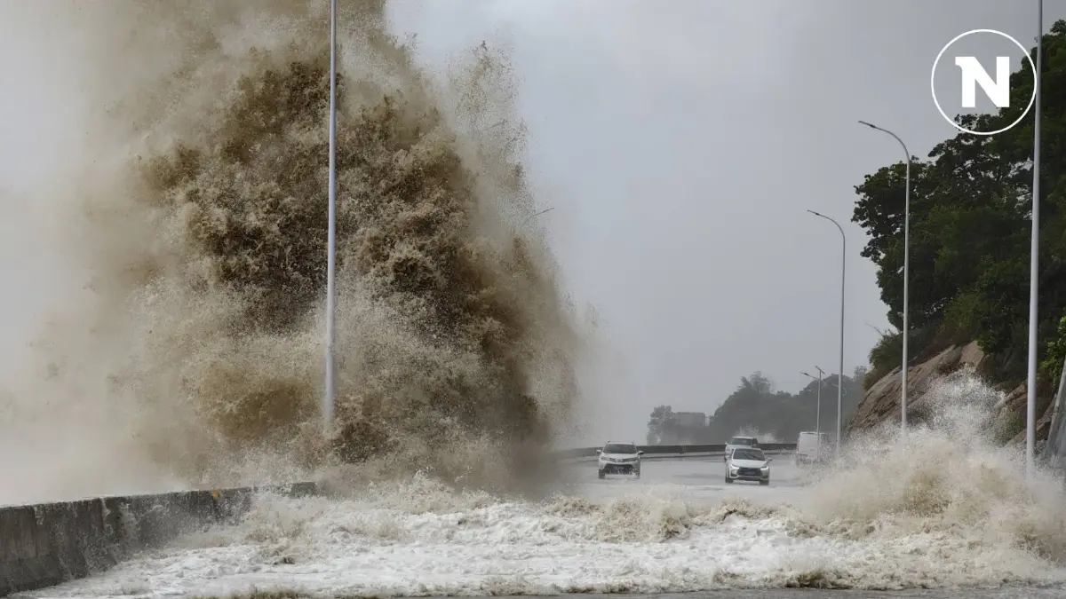 พายุไต้ฝุ่น “แคมี” พัดขึ้นฝั่งจีน ฝนถล่ม-อพยพกว่า 2 แสนคน