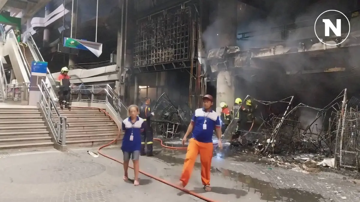 เปิดความเสียหาย ไฟไหม้ตึกนาซ่าสตรีท ใกล้กับสถานีรถไฟฟ้า แอร์พอร์ตเรลลิงก์