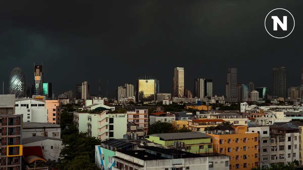 กรมอุตุฯ เตือน “ฝนตกหนักถึงหนักมาก” 3 ภาค กทม.มีฝน 70% จับตาพายุ “แคมี”