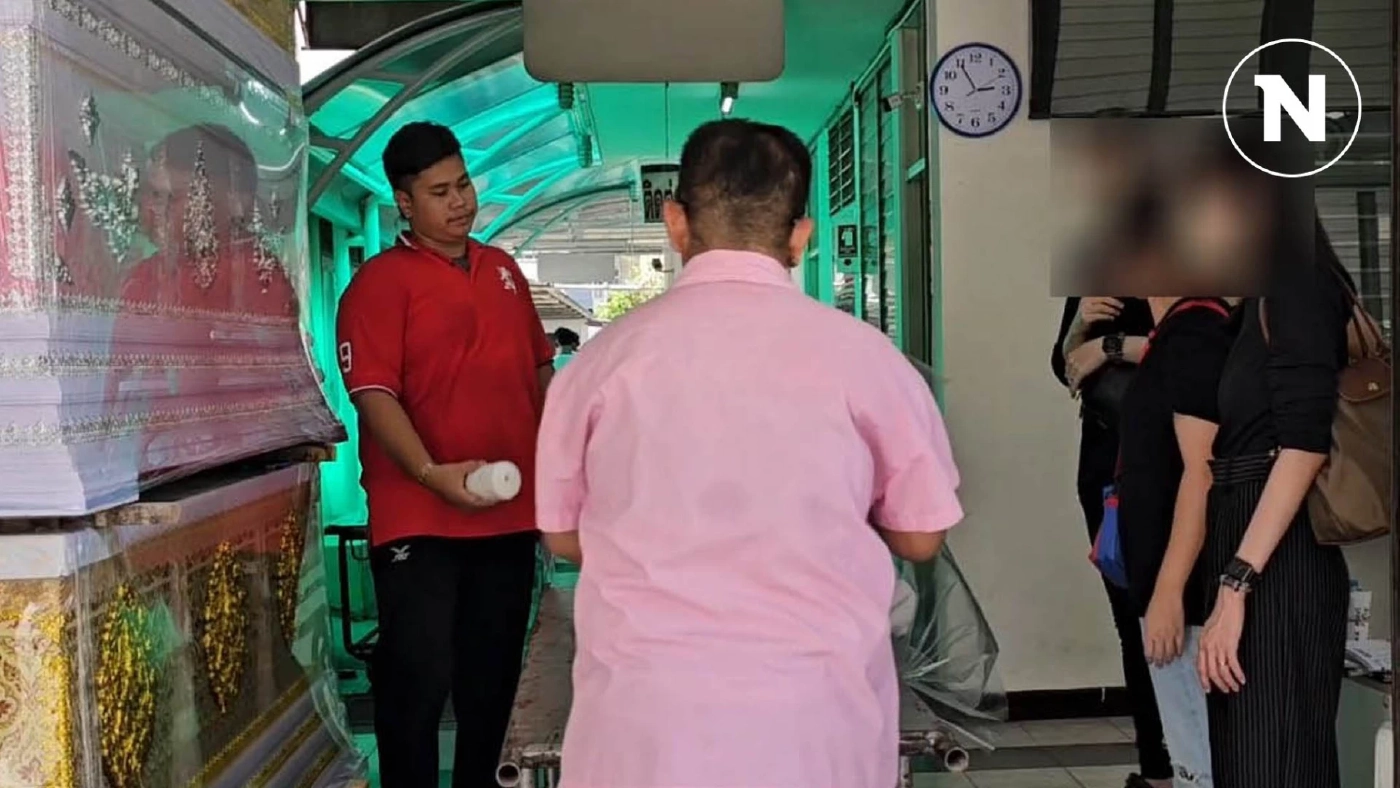 ญาติรับศพผู้กองนกและลูกๆ ก่อนนำไปบำเพ็ญกุศล