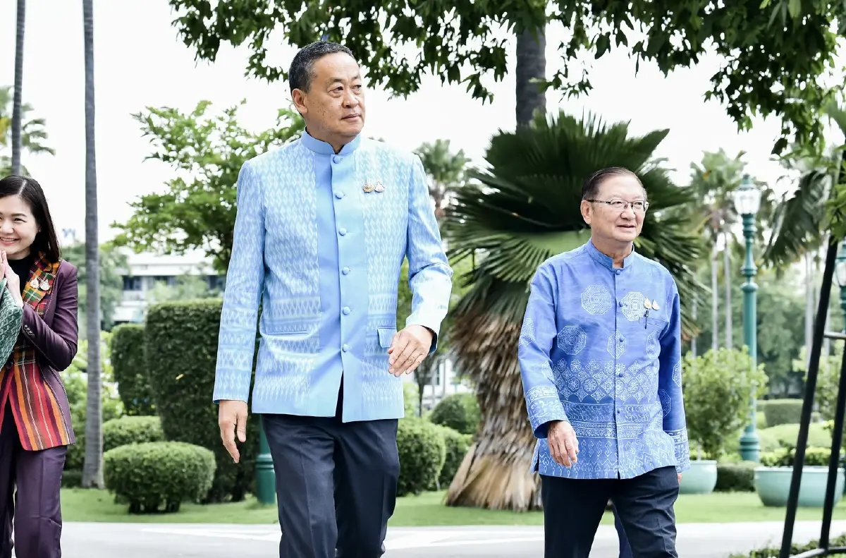 ภารกิจแน่นเอี๊ยด! นายกฯส่ง “นพ.พรหมมินทร์” ฟังคำวินิจฉัยศาล รธน. พรุ่งนี้