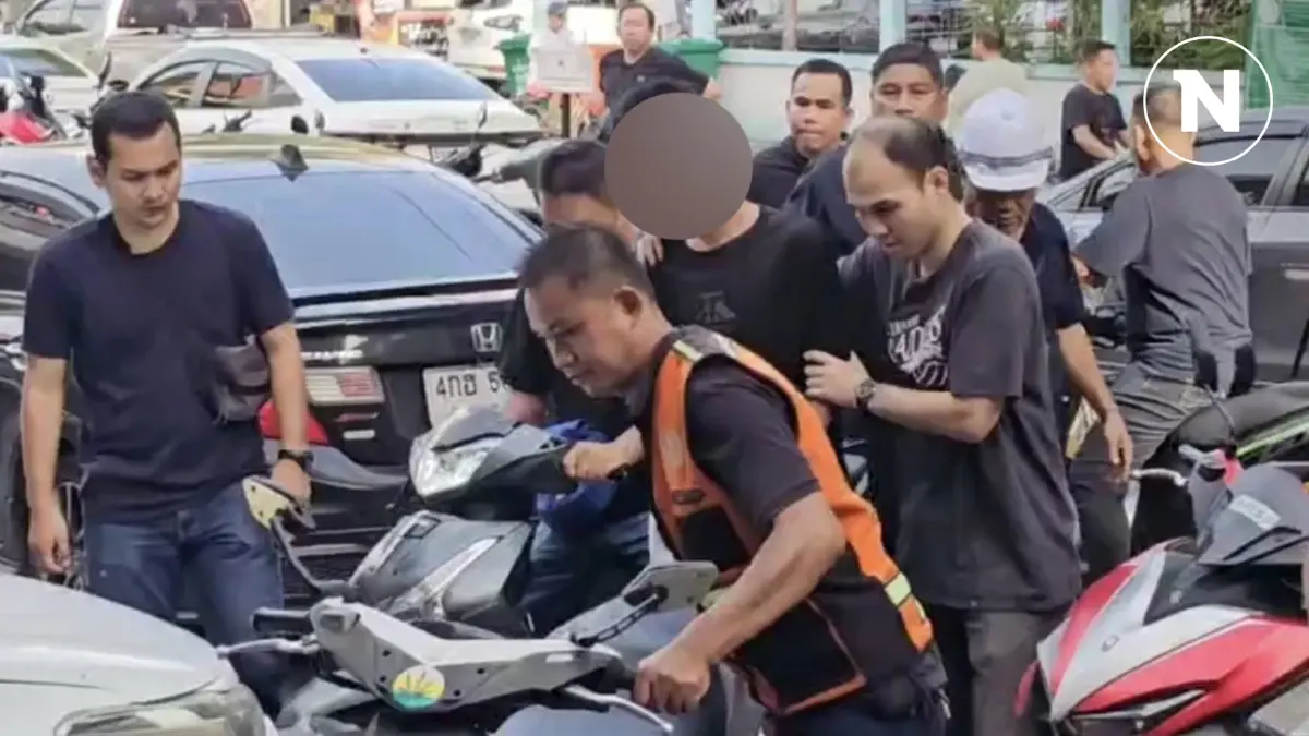 รวบแล้ว โจ๋วัย 17 ปี ก่อเหตุชิงทอง 5 บาท ในห้างดัง ย่านรัชดา รวบแล้ว โจ๋วัย 17 ปี ก่อเหตุชิงทอง 5 บาท ในห้างดัง ย่านรัชดา