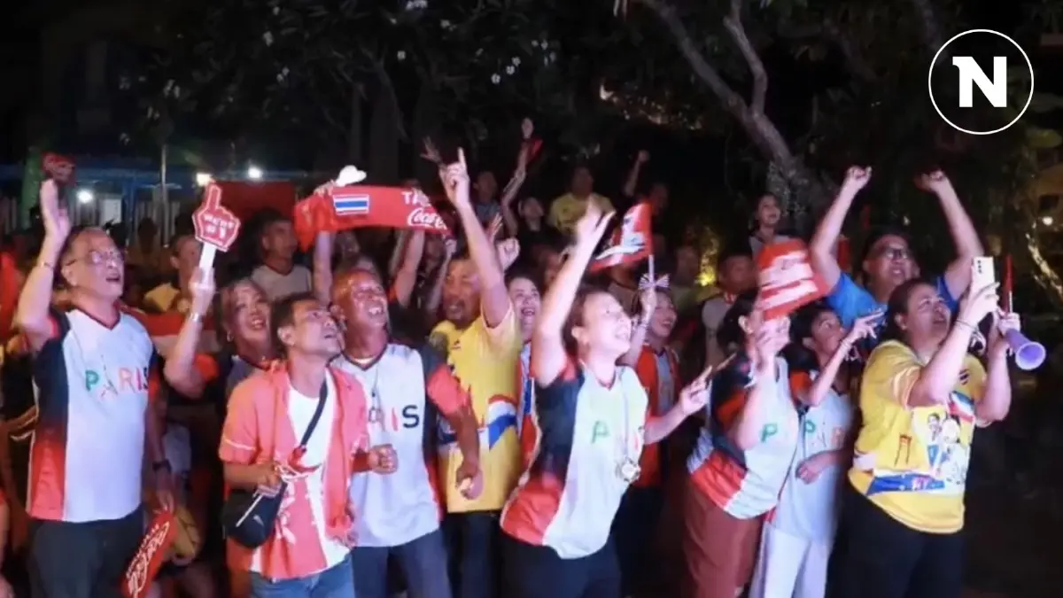 แฟนคลับชาวสุราษฎร์ฯ  ร่วมเป่าเค้ก อวยพรวันเกิด “เทนนิส”