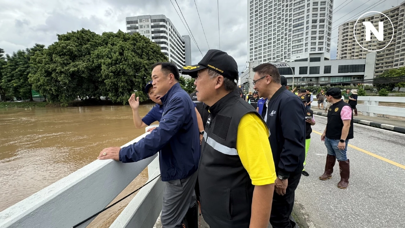 “อนุทิน” บินด่วนดูน้ำท่วมเชียงใหม่ ชี้มวลน้ำมหาศาล เเต่ยังสู้กับภัยธรรมชาติได้ดี