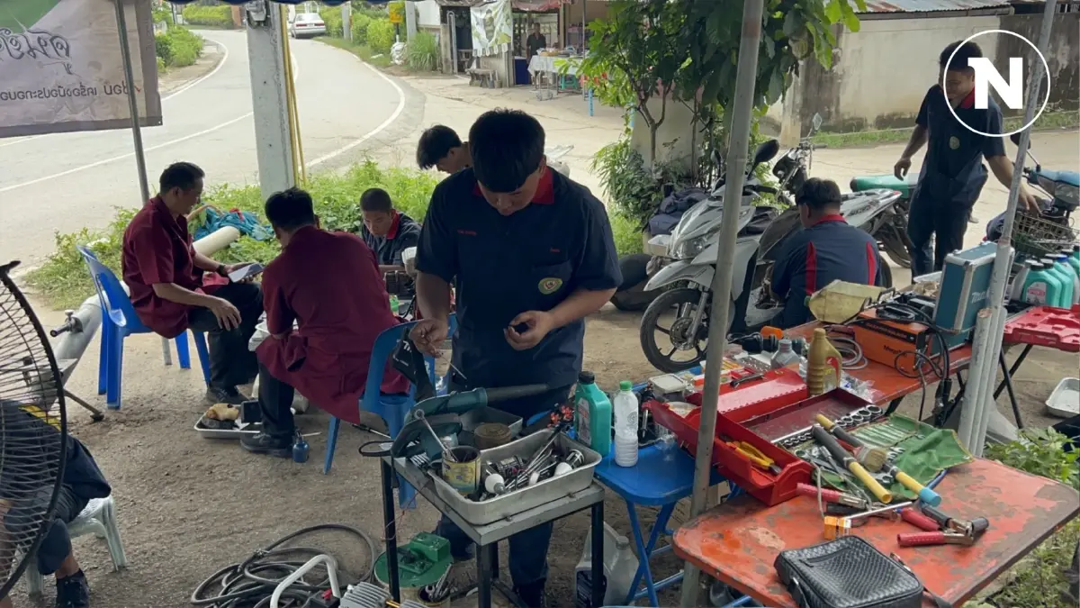 น่าชื่นชม! วิทยาลัยโปลิลานนา ลุยซ่อมฟรี อุปกรณ์ไฟฟ้า-รถ เสียหายจากน้ำท่วม น่าชื่นชม! วิทยาลัยโปลิลานนา ลุยซ่อมฟรี อุปกรณ์ไฟฟ้า-รถ เสียหายจากน้ำท่วม