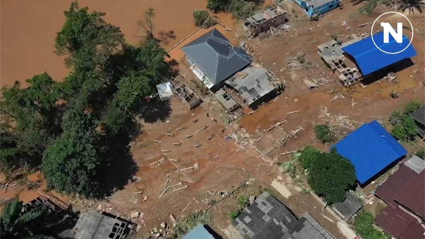 มวลน้ำกกทะลัก พัด "บ้านแคววัวดำ" เสียหายหนัก บางหลังเหลือแต่เสา