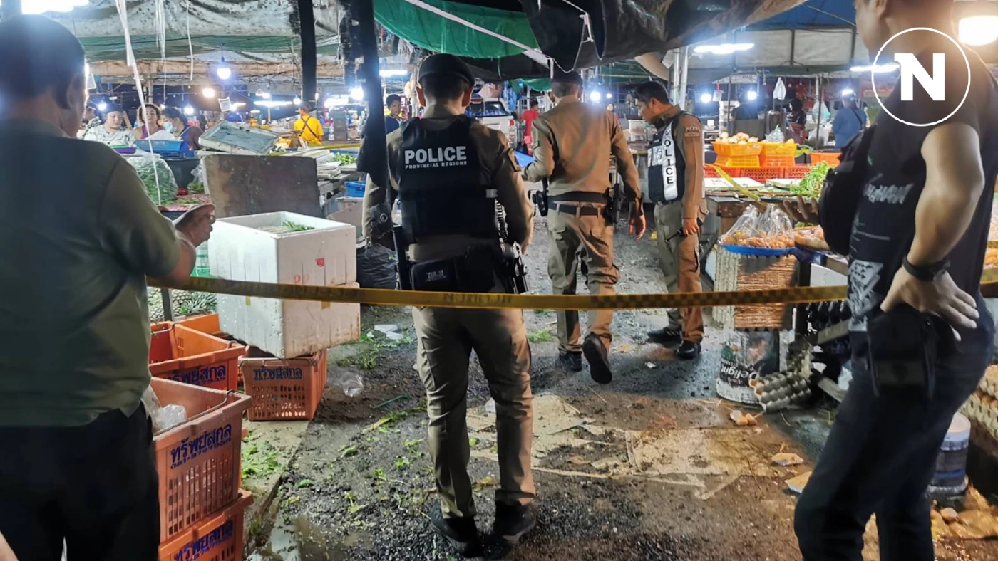 ระทึก! เจ้าตลาดนัดภูเก็ตเคลียร์อดีตหุ้นส่วนไม่ลงตัว ชักปืนยิงเจ็บ 2