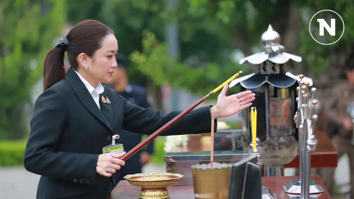 นายกฯ ถือฤกษ์ดีเข้าทำเนียบ-สภา สักการะสิ่งศักดิ์สิทธิ์ก่อนแถลงนโยบาย