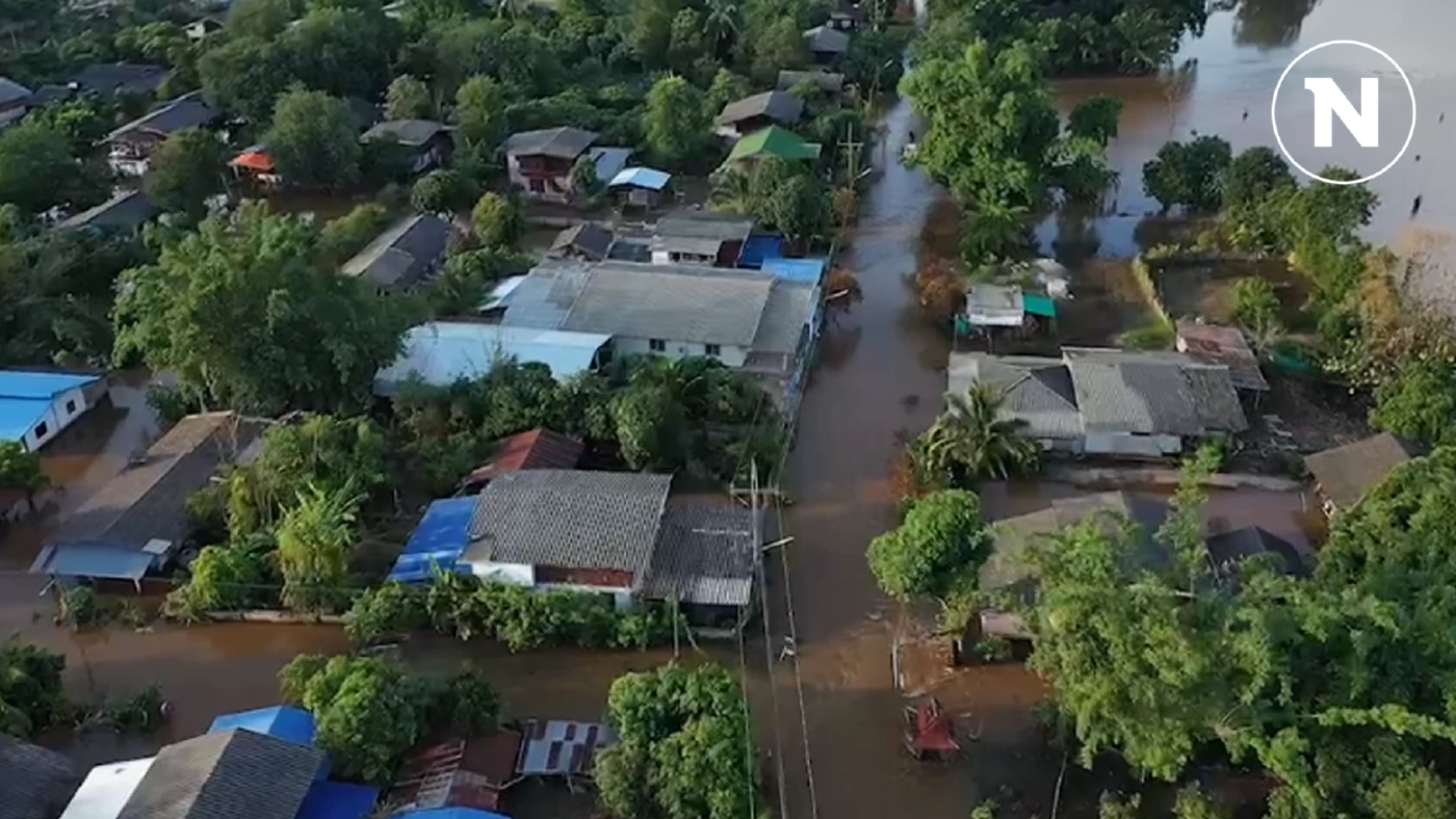 น้ำท่วมเชียงรายยังหนัก ชาวบ้านป่าข่า ยังไม่สามารถกลับเข้าบ้านเรือนได้ น้ำท่วมเชียงรายยังหนัก ชาวบ้านป่าข่า ยังไม่สามารถกลับเข้าบ้านเรือนได้