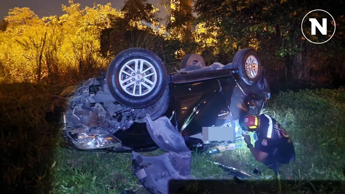 สลด! ฟอร์จูนเนอร์ ร่วงทางด่วนฉลองรัช ช่วงทางลงจตุโชติ มีผู้เสียชีวิต 1 ราย