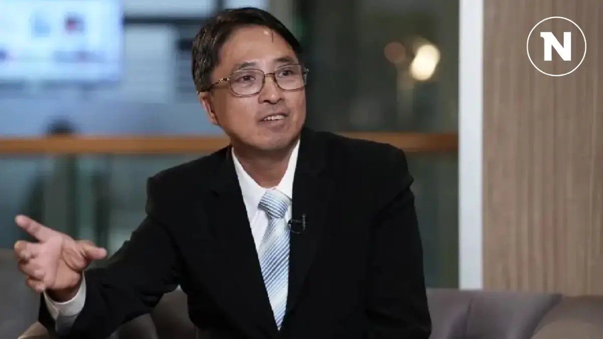 "ธีรยุทธ" ยื่นศาลรธน. 6 ประเด็น 2 ลักษณะ ฟัน "ทักษิณ" ล้มล้างฯ