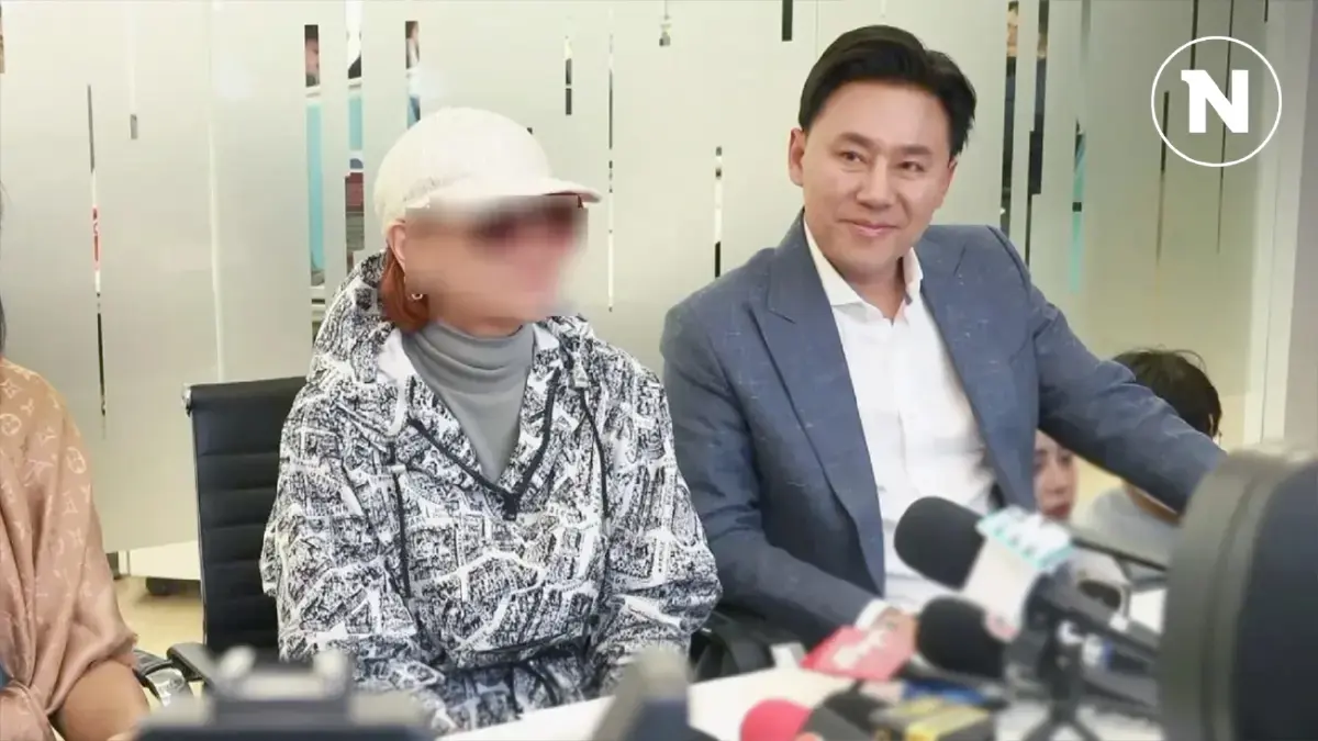 กองปราบเตรียมนัดวัน "คุณอ้อย" มาให้ปากคำคดี ""ทนายตั้ม" ฉ้อโกงเงิน 71 ล้าน กองปราบเตรียมนัดวัน "คุณอ้อย" มาให้ปากคำคดี ""ทนายตั้ม" ฉ้อโกงเงิน 71 ล้าน