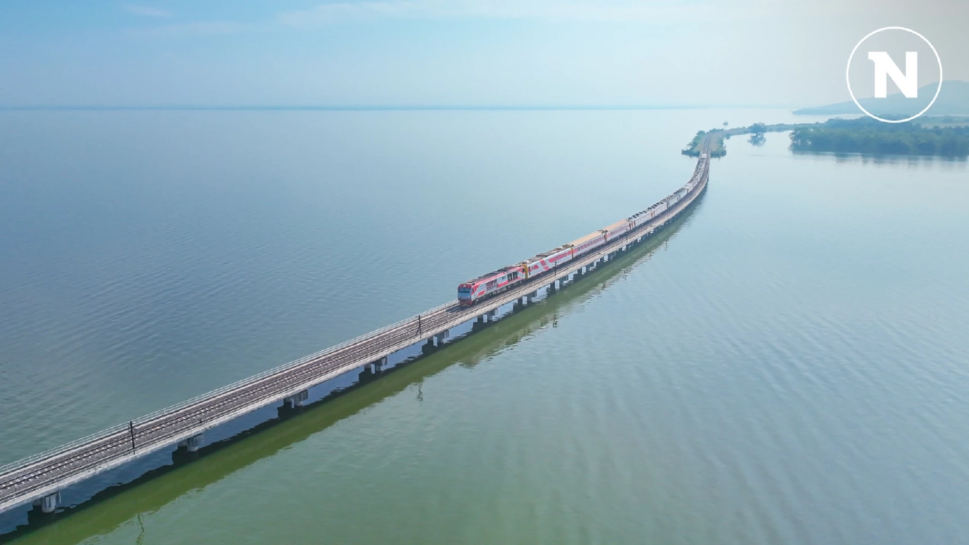 รฟท. ชวนนั่งรถไฟ “ลอยน้ำ รับลมหนาว ชมวิวกลางเขื่อน”