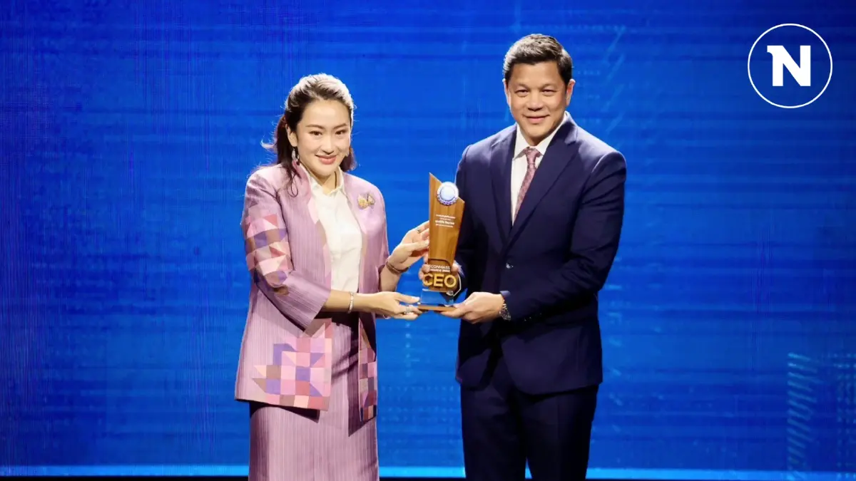 "วิทัย รัตนากร" ผอ.ออมสิน คว้า 3 รางวัล สุดยอด CEO "วิทัย รัตนากร" ผอ.ออมสิน คว้า 3 รางวัล สุดยอด CEO