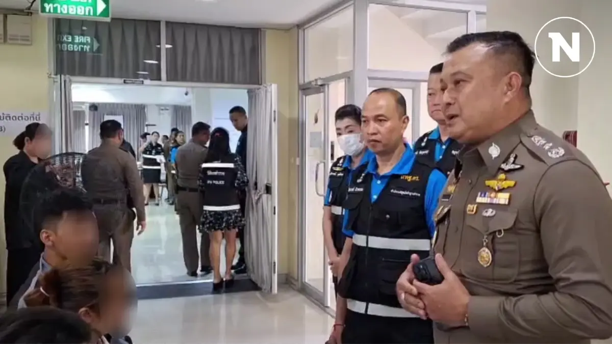 "ผู้ช่วย ผบ.ตร." ประชุมเร่งพิสูจน์อัตลักษณ์เหยื่อ "ไฟไหม้รถบัสนักเรียน" "ผู้ช่วย ผบ.ตร." ประชุมเร่งพิสูจน์อัตลักษณ์เหยื่อ "ไฟไหม้รถบัสนักเรียน"