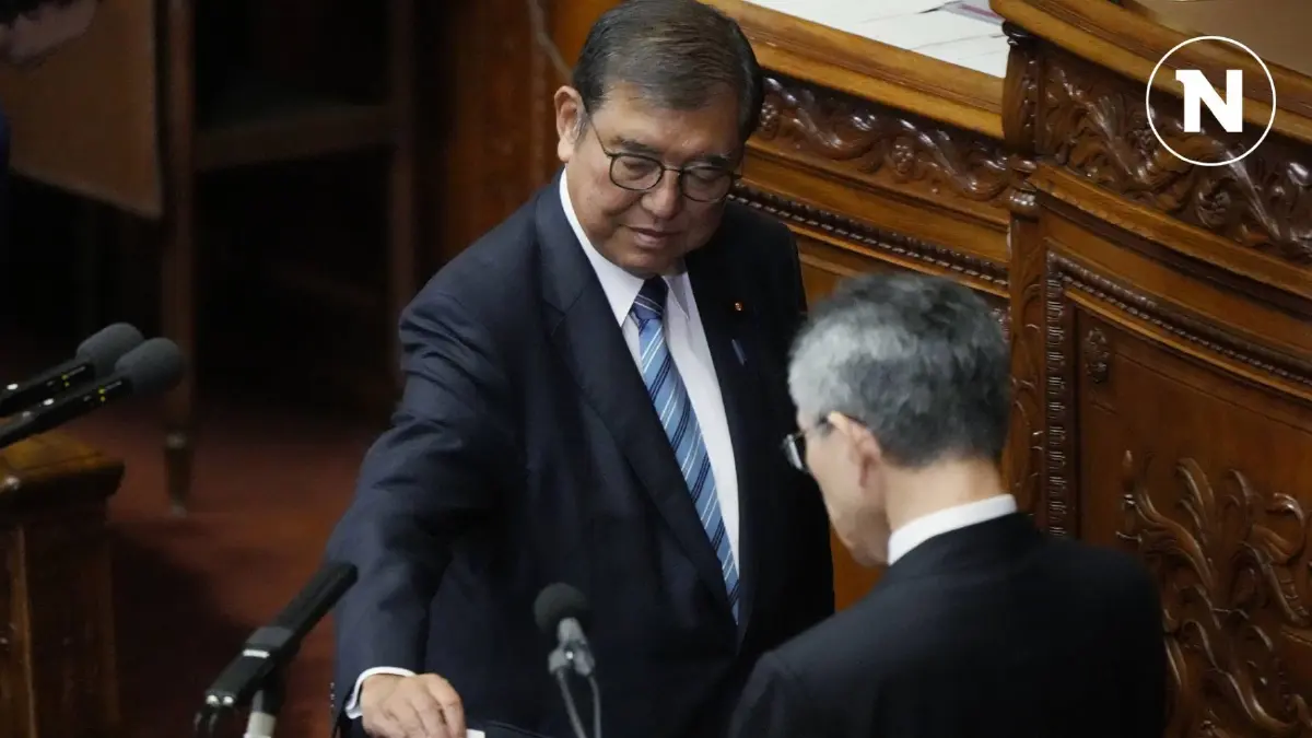 นายกฯ ญี่ปุ่น ได้รับมติจากสภาให้อยู่ต่อ หลังสูญเสียเสียงข้างมาก