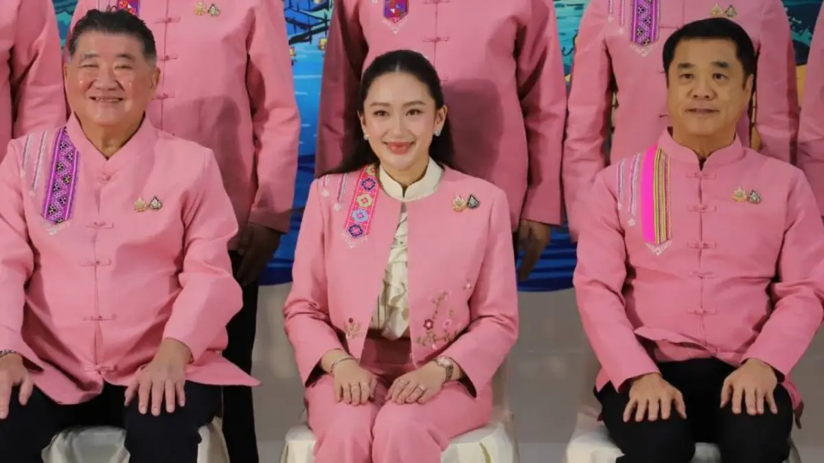 "แพทองธาร" ลั่นศึก "เก้าอี้ อบจ." ต้องเต็มที่ทุกจังหวัด "แพทองธาร" ลั่นศึก "เก้าอี้ อบจ." ต้องเต็มที่ทุกจังหวัด