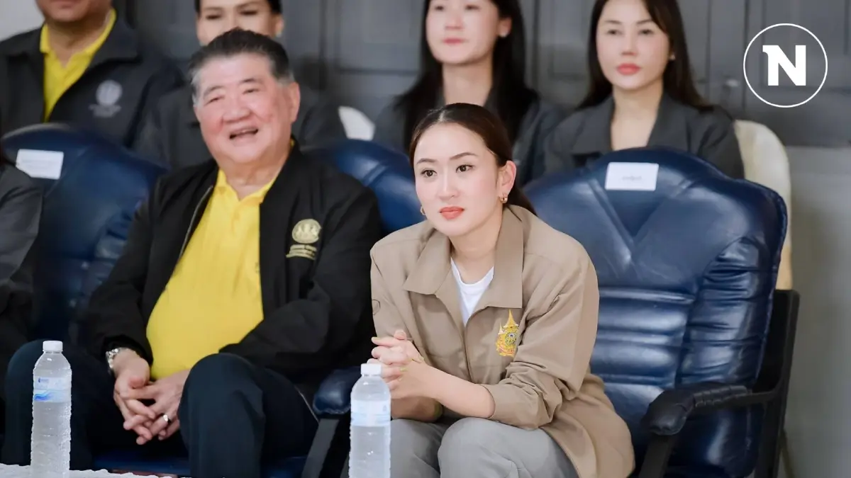 "นายก​ฯ" ​ลุยร้อยเอ็ด ​โชว์ฟิตแก้ปัญหายาเสพติด ชาวบ้านสวมกอดบอกตัวจริงสวย