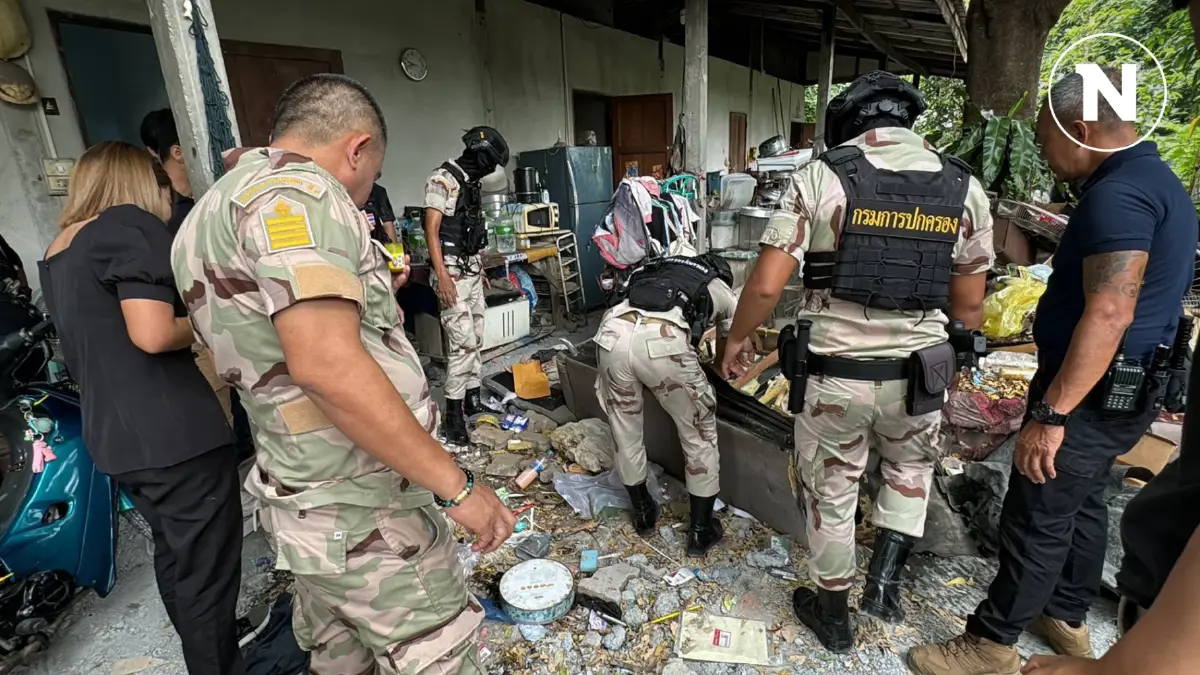 ป้องกันจังหวัด - ปกครองบางใหญ่ บุกช่วยเหลือหญิงสาวถูกกักขังในบ้านพัก ป้องกันจังหวัด - ปกครองบางใหญ่ บุกช่วยเหลือหญิงสาวถูกกักขังในบ้านพัก