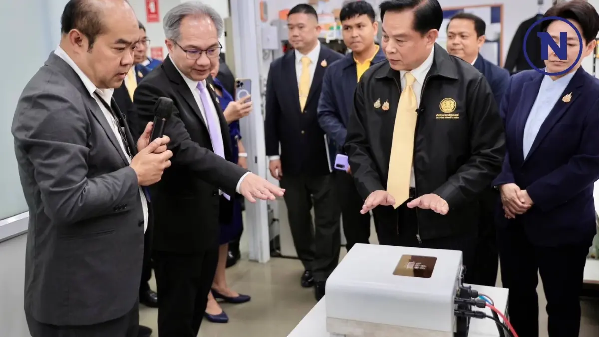 "พีระพันธุ์" แจ้งข่าวดี ผลิตต้นแบบอุปกรณ์ระบบโซลาร์ราคาถูกสำเร็จ (ชมคลิป)