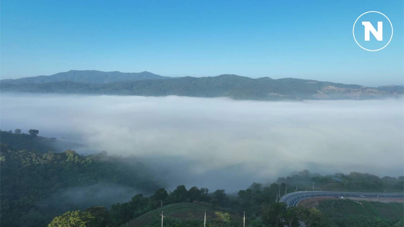 ชมทะเลหมอกขาวโพลนที่ "ภูเก้าง้อม" สัมผัสอากาศเย็น 16 องศาฯ