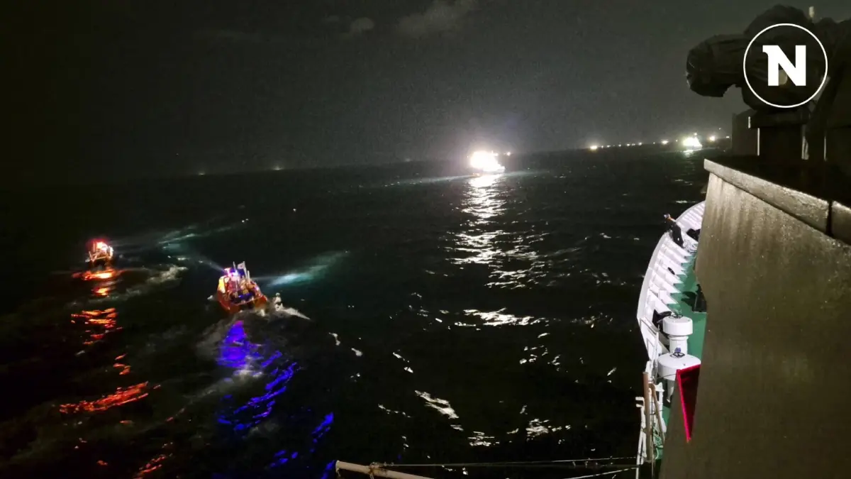 เรือประมงล่ม ใกล้เกาะเชจูในเกาหลีใต้ ดับ 2 สูญหาย 12 เรือประมงล่ม ใกล้เกาะเชจูในเกาหลีใต้ ดับ 2 สูญหาย 12