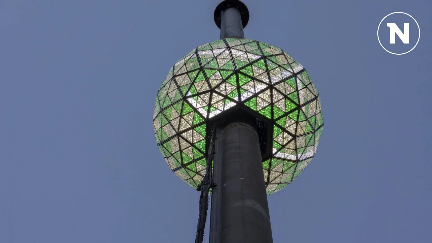 นิวยอร์ก-ริโอเดจาเนโร เตรียมพร้อมเคาท์ดาวน์ปีใหม่ นิวยอร์ก-ริโอเดจาเนโร เตรียมพร้อมเคาท์ดาวน์ปีใหม่