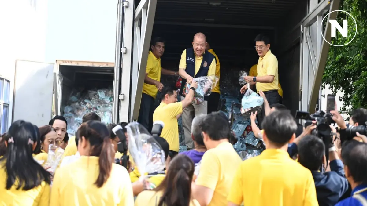 พาณิชย์เร่งส่งถุงยังชีพช่วยน้ำท่วม คุมเข้มสินค้าห้ามขาด ห้ามแพง