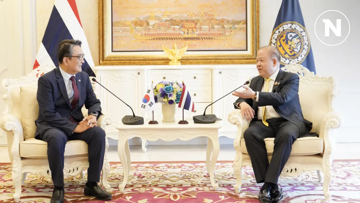 พาณิชย์ถกทูตเกาหลีใต้ เร่งเจรจา FTA ตั้งเป้าปิดดีลปี 68 พาณิชย์ถกทูตเกาหลีใต้ เร่งเจรจา FTA ตั้งเป้าปิดดีลปี 68