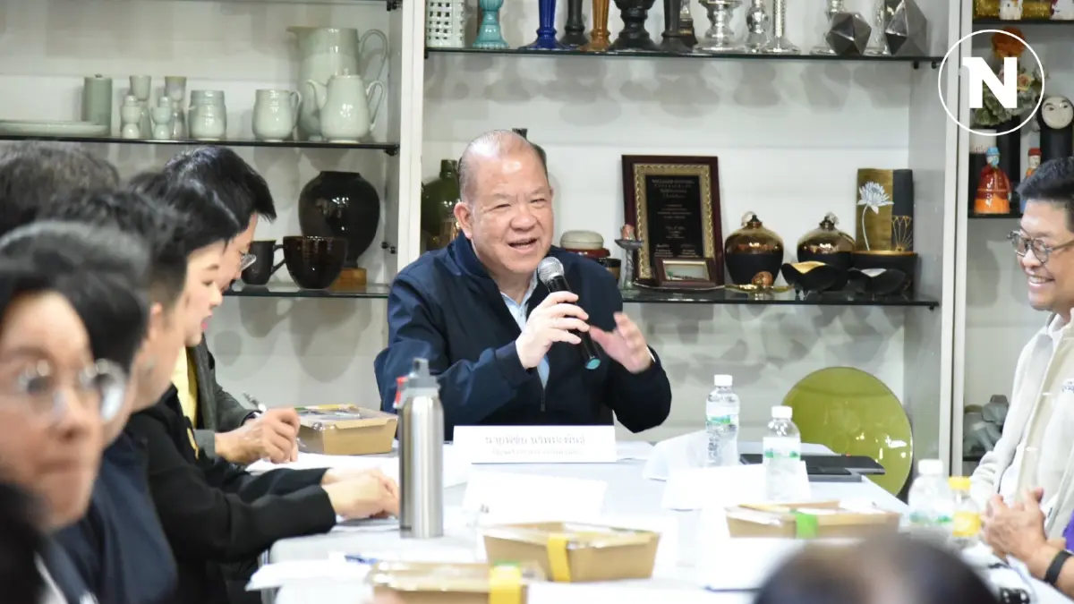 พาณิชย์หนุนเอสเอ็มอีสร้าง 'Thailand brand' ขยายตลาดส่งออก พาณิชย์หนุนเอสเอ็มอีสร้าง 'Thailand brand' ขยายตลาดส่งออก