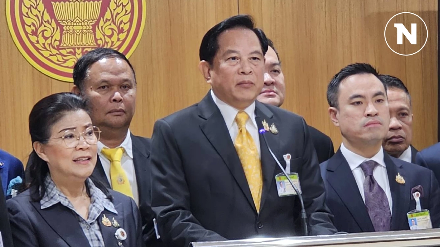 “พีระพันธุ์” ไม่โกรธ-ไม่สนใจ “พีระพัง” ย้อนถามใครแก้ปัญหาได้เร็วกว่าตน