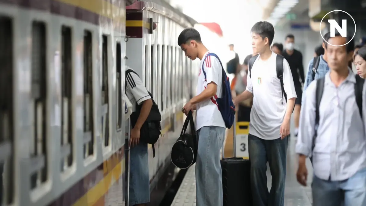 ประชาชนแห่ใช้รถไฟกลับภูมิลำเนา-ท่องเที่ยวปีใหม่ ทะลุ 1 แสนคน ประชาชนแห่ใช้รถไฟกลับภูมิลำเนา-ท่องเที่ยวปีใหม่ ทะลุ 1 แสนคน