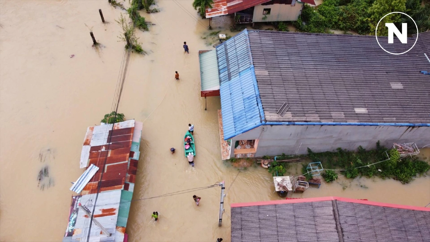 เปิด 5 อำเภอริมทะเลสาบสงขลา พัทลุง ยังอ่วม น้ำท่วมสูง แม้ฝนหยุดตกแล้ว เปิด 5 อำเภอริมทะเลสาบสงขลา พัทลุง ยังอ่วม น้ำท่วมสูง แม้ฝนหยุดตกแล้ว