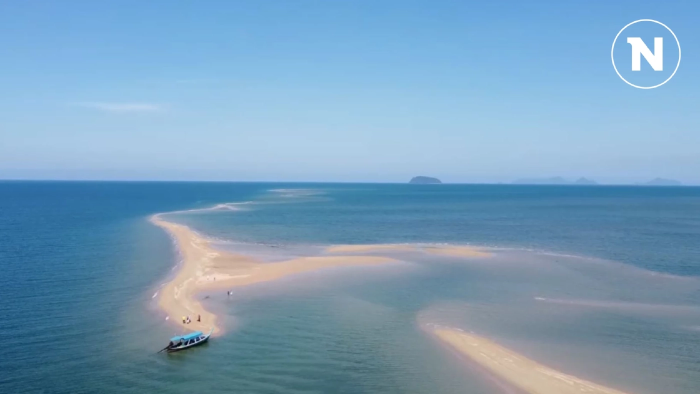 "ทะเลแหวกหนวดมังกร" ปรากฏการณ์ธรรมชาติสวยงาม อะเมซิงคุระบุรี จ.พังงา "ทะเลแหวกหนวดมังกร" ปรากฏการณ์ธรรมชาติสวยงาม อะเมซิงคุระบุรี จ.พังงา