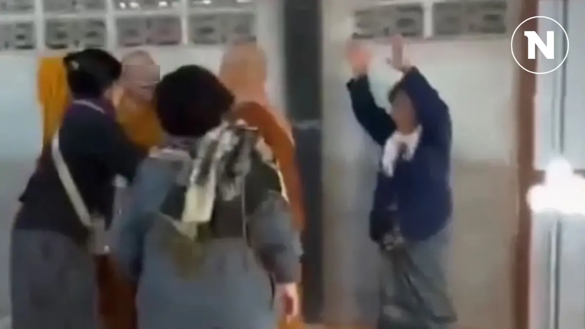 ศึก "แครอท" พระวัดบ้าน บุกทำร้ายพระวัดป่า ปมถูกท้าตี ท้าต่อยระหว่างบิณฑบาต
