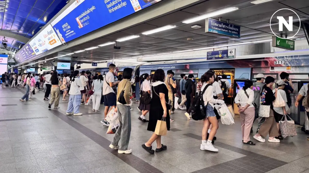 รถไฟฟ้าฟรีวันแรก ดันผู้โดยสารพุ่ง 45%