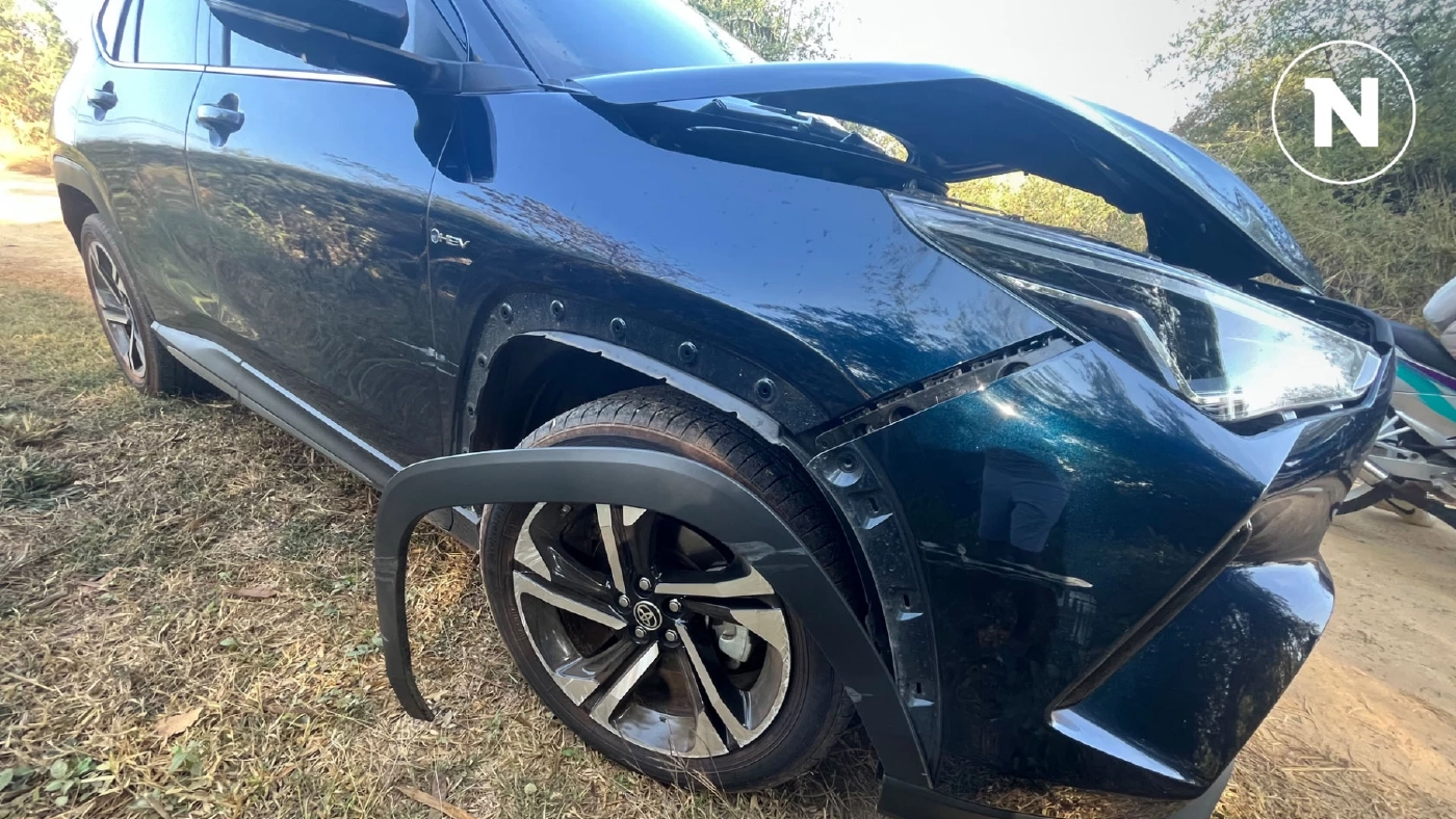 ล่า โชเฟอร์ ซิ่งชนพ่วงข้างดับ 1 เจ็บ 1 ก่อนจอดรถทิ้งแล้วหนี ล่า โชเฟอร์ ซิ่งชนพ่วงข้างดับ 1 เจ็บ 1 ก่อนจอดรถทิ้งแล้วหนี