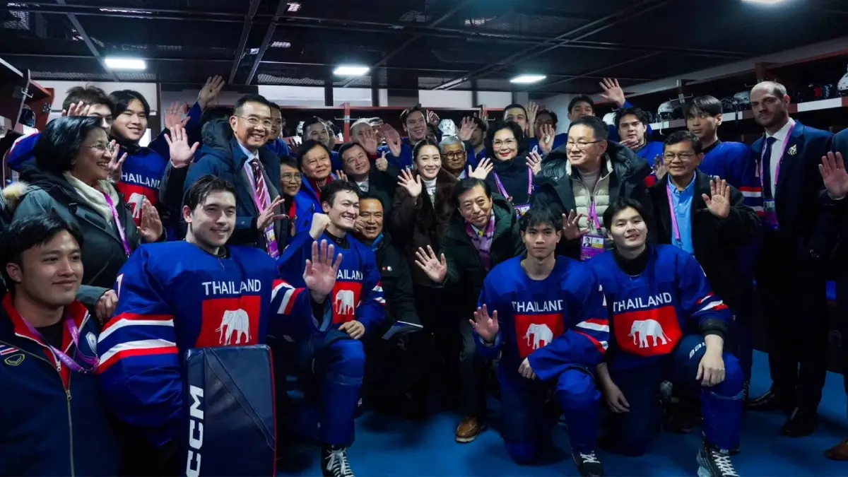 เกาะขอบสนาม! นายกฯ เชียร์ไทยสู้ศึก เอเชียนเกมส์ฤดูหนาว (มีคลิป) เกาะขอบสนาม! นายกฯ เชียร์ไทยสู้ศึก เอเชียนเกมส์ฤดูหนาว (มีคลิป)