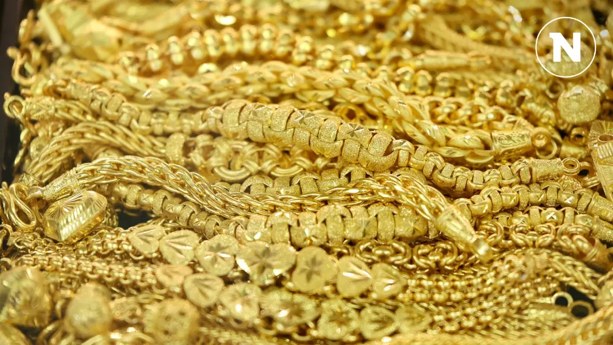 ราคาทองวันนี้ (26 ก.พ.) ปรับ 8 รอบ ลดลง 300 บาท สาเหตุเพราะอะไร?