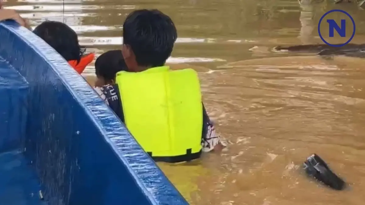 อัปเดตน้ำท่วม อ.กาญจนดิษฐ์ จ.สุราษฎร์ธานี กระทบ 11 ตำบล เร่งค้นหา 6 ขวบสูญหาย อัปเดตน้ำท่วม อ.กาญจนดิษฐ์ จ.สุราษฎร์ธานี กระทบ 11 ตำบล เร่งค้นหา 6 ขวบสูญหาย