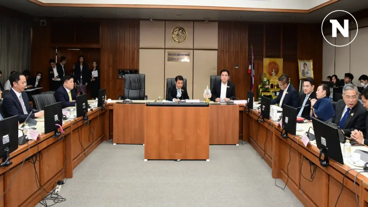 'สุริยะ' สั่งเร่งโปรเจกต์สำคัญ เผยยอดเบิกจ่ายสะสมใกล้เคียงแผน 'สุริยะ' สั่งเร่งโปรเจกต์สำคัญ เผยยอดเบิกจ่ายสะสมใกล้เคียงแผน