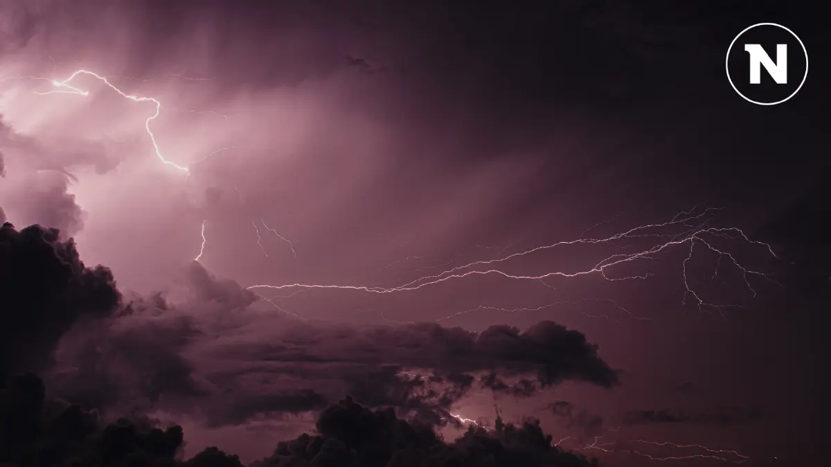 ประกาศ ฉ.12 กรมอุตุฯ แจ้งพิกัดรับมือ "พายุฝนฟ้าคะนอง" ลมกระโชกแรง