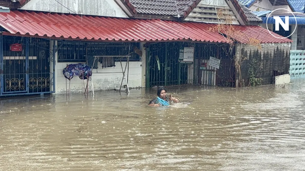 ชม.เดียวจมบาดาล ฝนถล่มบางละมุง ท่วมครึ่งเมตร รถเล็กผ่านไม่ได้