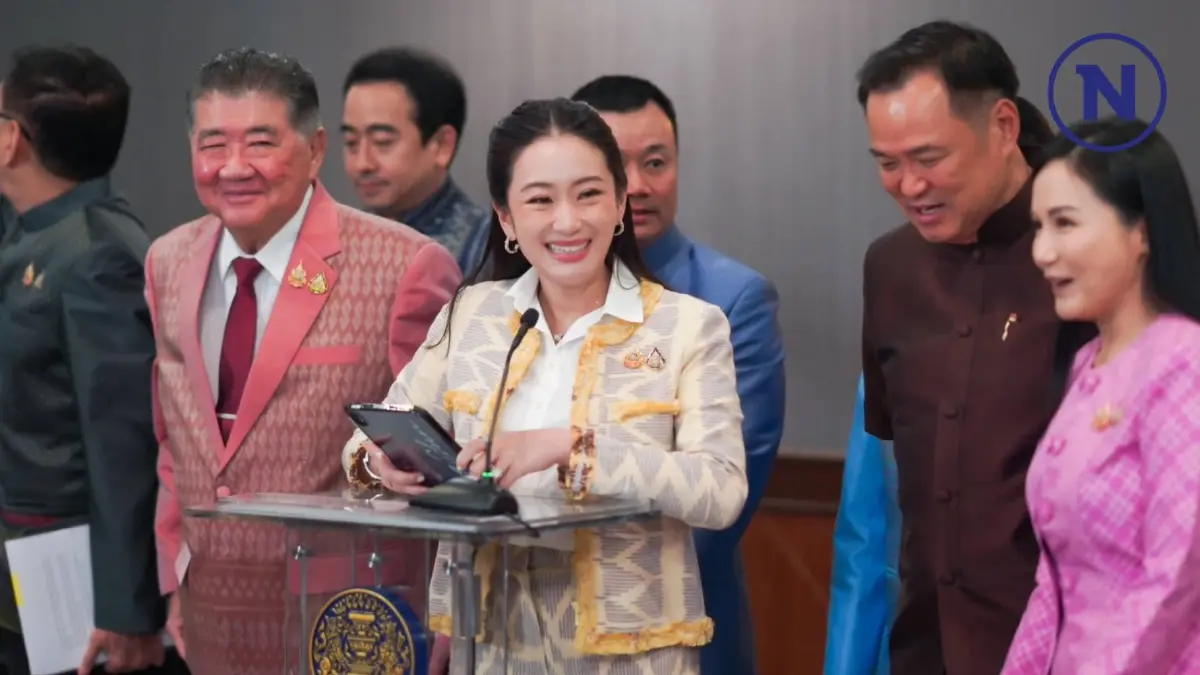 "นายกฯ" กวักมือเรียก"อนุทิน"ร่วมแถลง สยบรอยร้าว พรรคร่วมรัฐบาล "นายกฯ" กวักมือเรียก"อนุทิน"ร่วมแถลง สยบรอยร้าว พรรคร่วมรัฐบาล