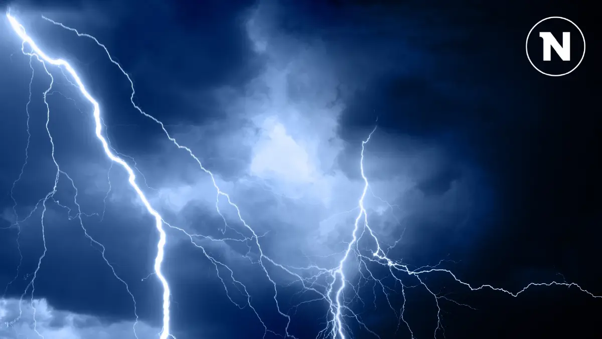 พยากรณ์อากาศพรุ่งนี้ กรมอุตุฯ เผยพิกัดยังมีฝนฟ้าคะนองบางแห่ง กทม.โดนด้วย 20% พยากรณ์อากาศพรุ่งนี้ กรมอุตุฯ เผยพิกัดยังมีฝนฟ้าคะนองบางแห่ง กทม.โดนด้วย 20%