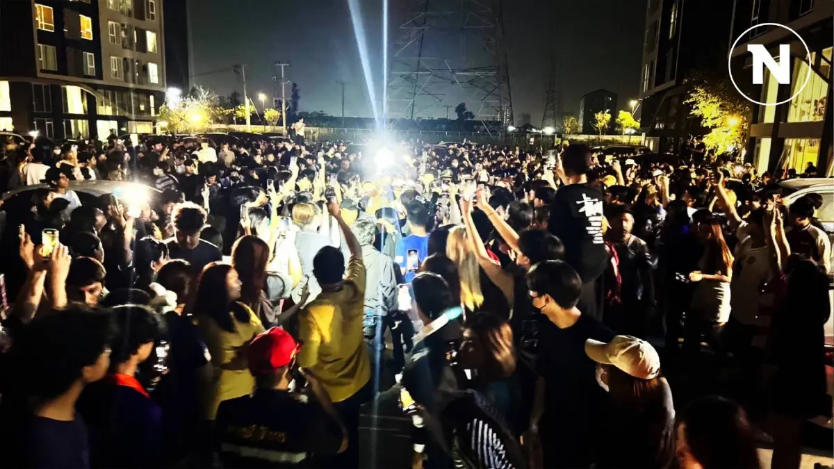 กลุ่ม LGBTQ นับพันล่าตัว “กะเทยรุ่นพี่โหด” ราดน้ำซุปร้อนๆใส่รุ่นน้อง